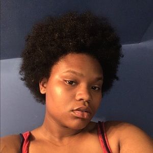 Meet your Posher, Naomi